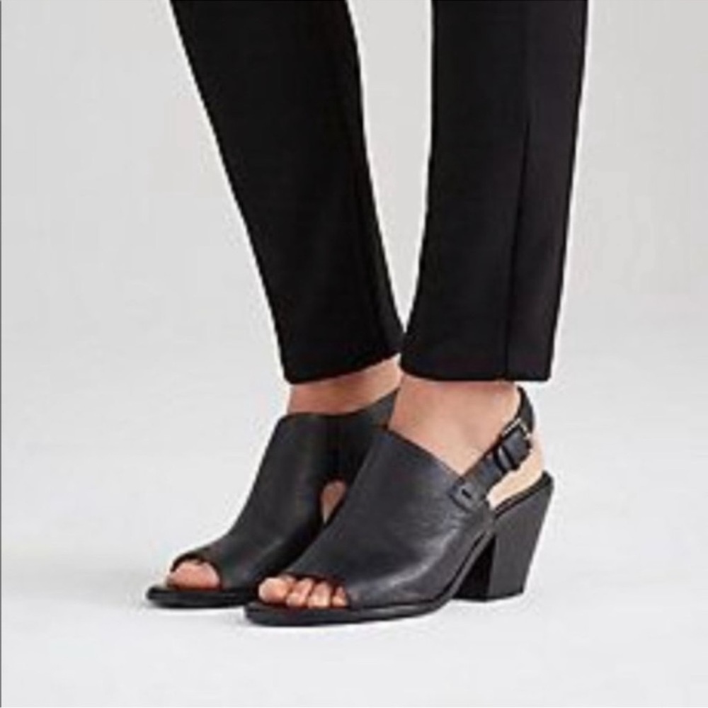 Eileen Fisher 'Glance' Sandal Women’s Black Size 11 Vacchetta Leather Peep Toe